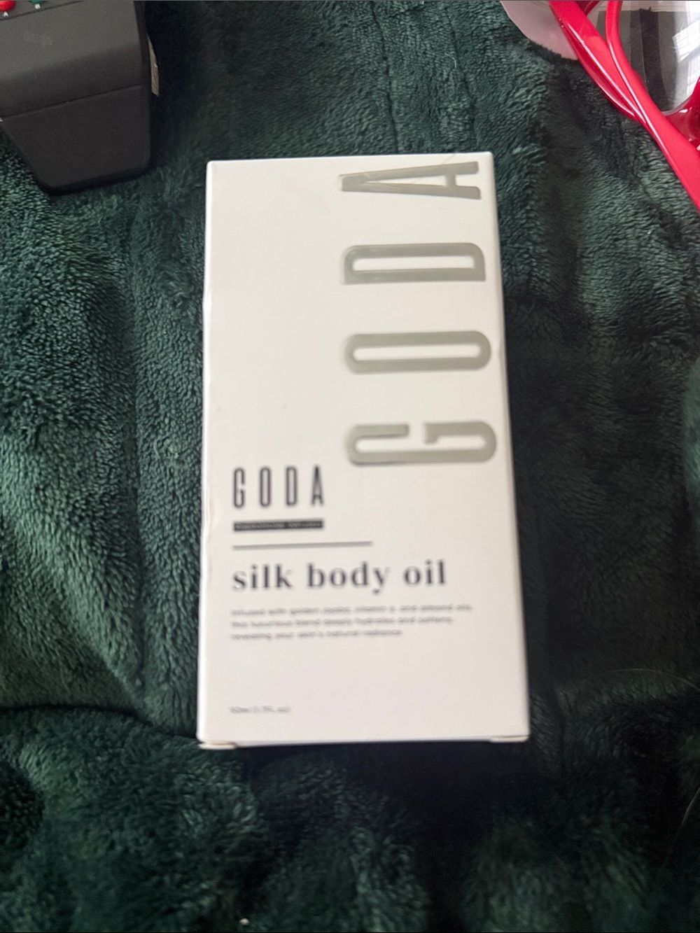 Silk Body Oil — Hydrating White Body Oil